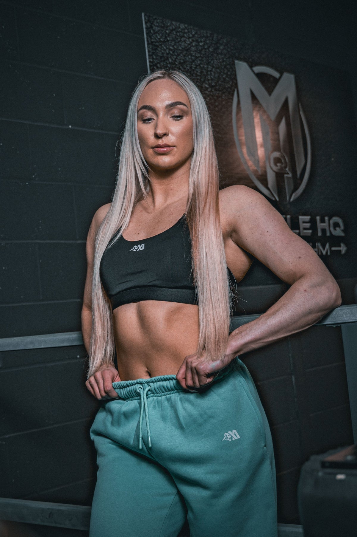 XA Women's Core Logo Impact Sports Bra - Charcoal